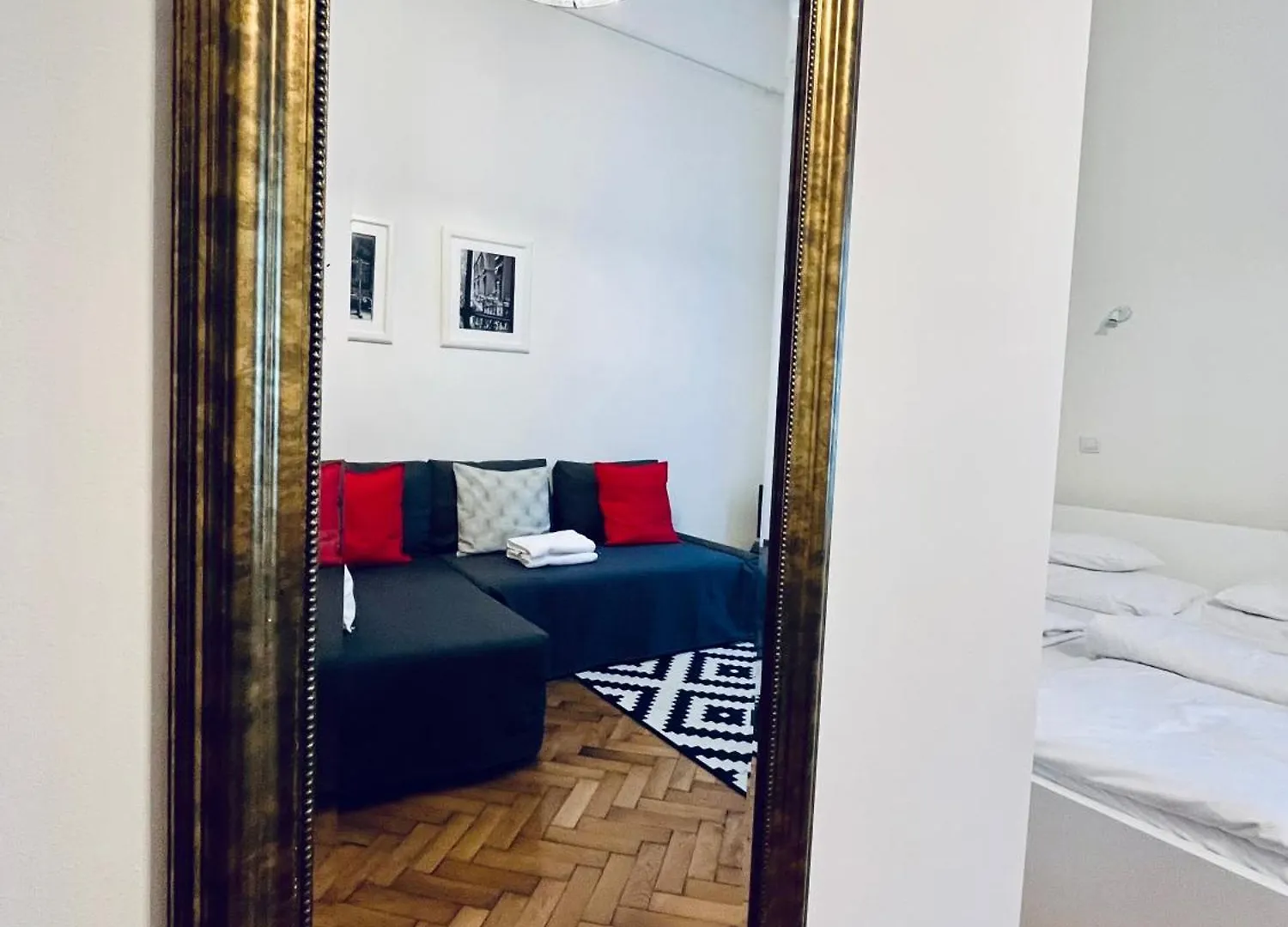 Tatra 4 Studios Budapest Magyarország